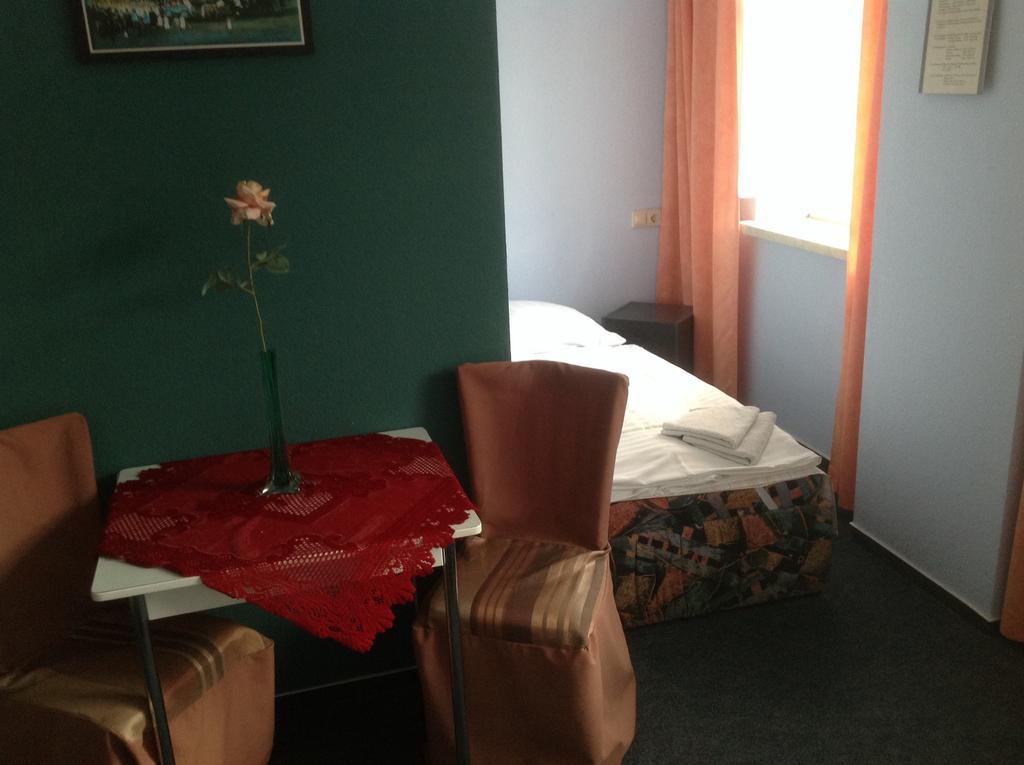 Gasthof Stadt Brandenburg Hotel Wittenberg Phòng bức ảnh
